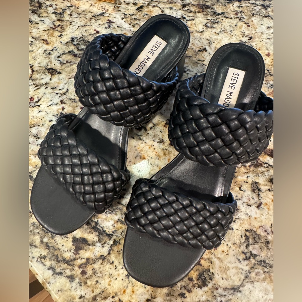 Size 9 Steve Madden shoes